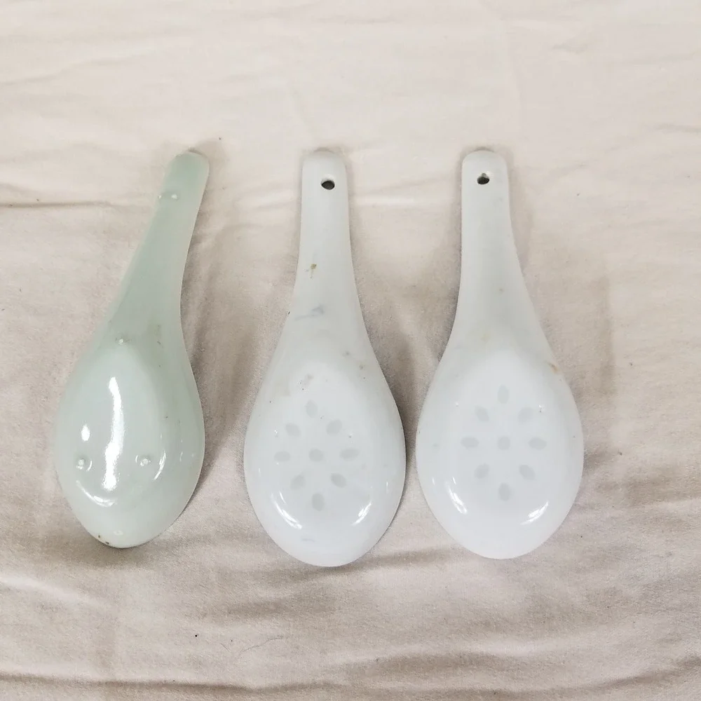 Chinese Soup Spoons Set 3 Blue‎ White Rice Grain Celadon Green Excellent